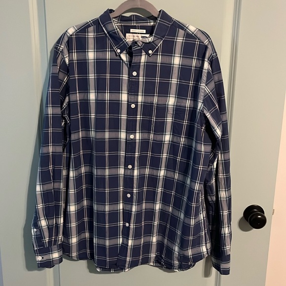 Men’s button down shirt - Picture 1 of 3